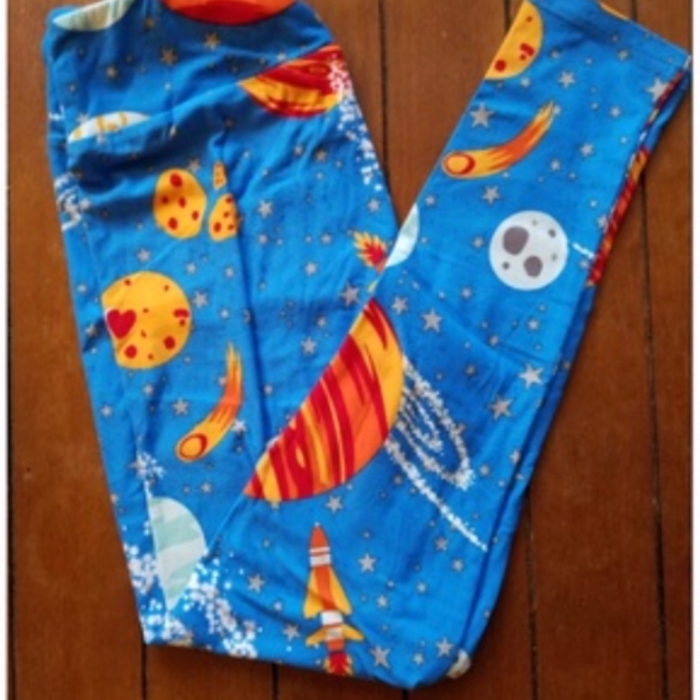 NWOT Lularoe Space Leggings T&C
